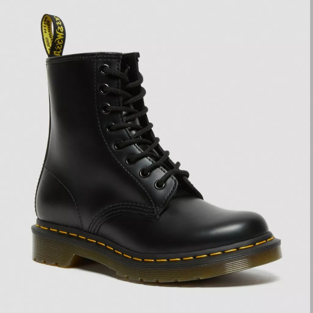 NEW w/ Box Dr. Martens 1460 Boots